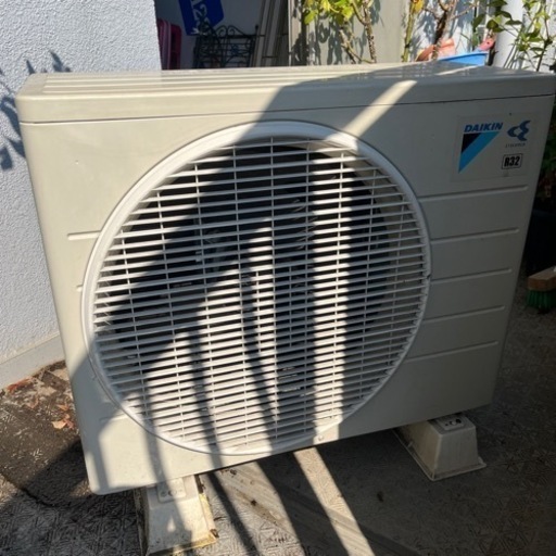 【中古】ダイキン　エアコン　急ぎ取引希望です。