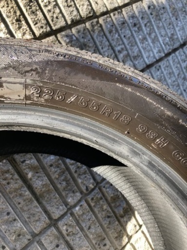 デリカD5純正タイヤ4本セット