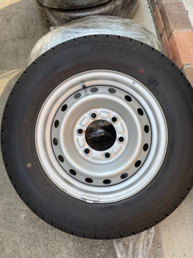 ブリヂストン製ライトトラック用タイヤ４本