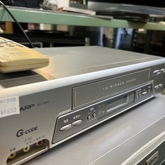 SHARP ビデオデッキ　2002年製
