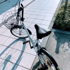折り畳み 自転車 RIVULET ホワイトの画像