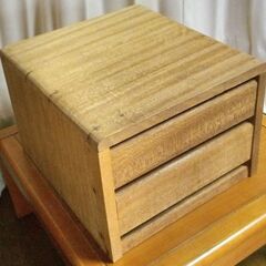 広島にある木の収納ケースの画像