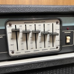 acoustic アコースティック　ベースアンプ。の画像