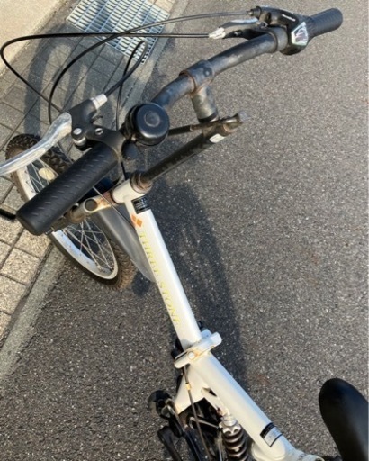 ★折りたたみ自転車白（ギア付き）