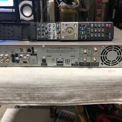 HDD内蔵DVDレコーダー　HDMI接続可　シャープ　AQUOS　DV-AC72　リモコン（GA651PA）付属の画像