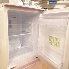SHARP冷蔵庫の画像