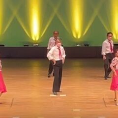 組まずに踊る社交ダンス♪　まずは楽しくラインダンス♬　の画像