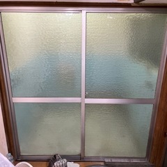 アルミガラス引き戸いる方がいらしたら！