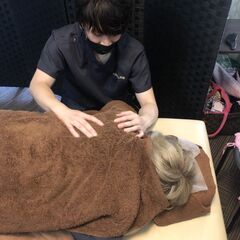 【時給1,920円～】【駅近】【土日】ボディケアスタッフ・マッサージセラピストの画像