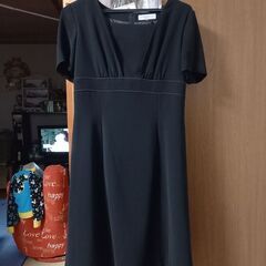 レディースフォーマルスーツ2点セット今月までで処分しますの画像