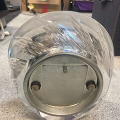 ☆中古￥800！HOYA CRYSTAL　家具　卓上時計　置時計　幅約21㎝ｘ高さ20㎝　【BI102】の画像