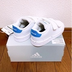 【値下げ】未使用14.5㎝　adidasスニーカーの画像
