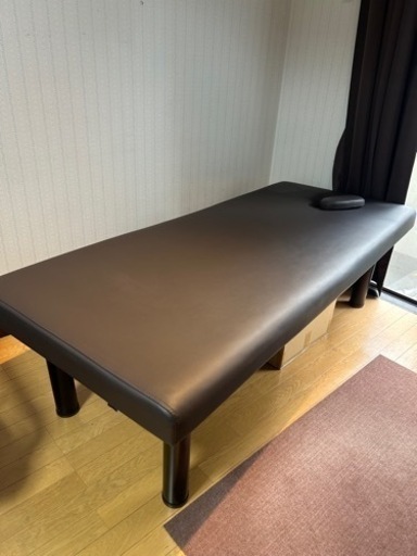 有孔マッサージベッド