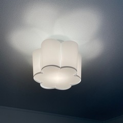 IKEA 照明　お花型