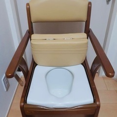 ［お値下げ］家具調トイレ（コンパクトタイプ&キャスター付き）の画像