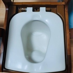 ［お値下げ］家具調トイレ（コンパクトタイプ&キャスター付き）の画像