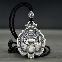 新品・送料無料！布袋様　七福神・銀色シルバーペンダント　ほてい　...