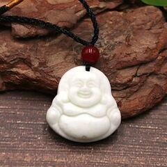 新品・送料無料！布袋様　七福神　天然石翡翠ヒスイ　ペンダントネッ...