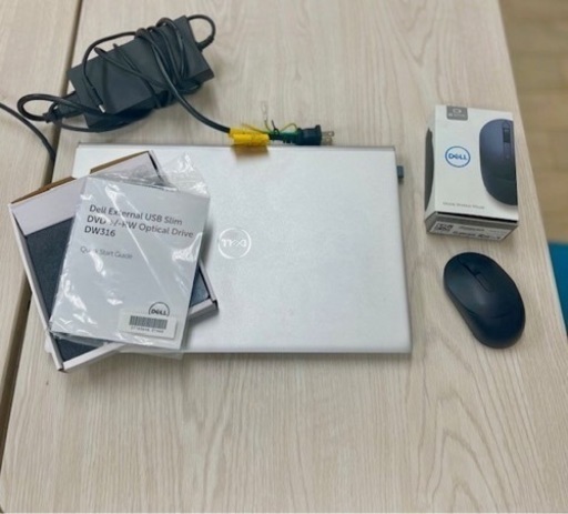 ほぼ新品★Dell inspiro 7501 高性能ラップトップコンピュータ