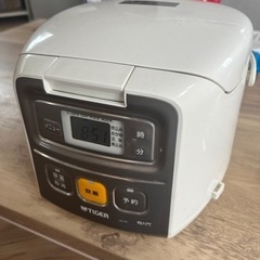 炊飯器　　3合炊き
