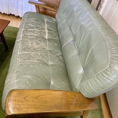 カリモク3人掛けソファ