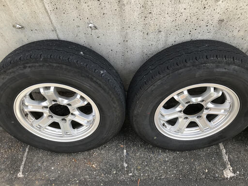 ハイエース アルミホイール4本　ナット付き　タイヤおまけ