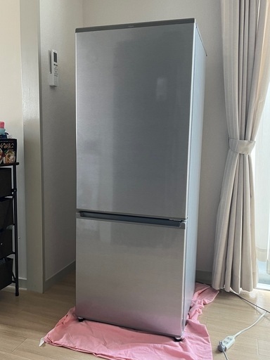 美品　2022年製　冷蔵庫　201L　AQUA AQR-20M(S)
