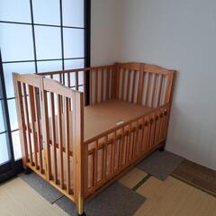 ベビーベッドの画像