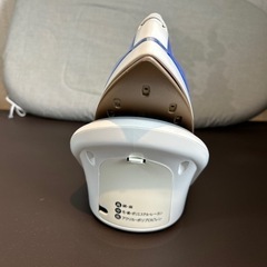 アイロンとアイロン台の画像