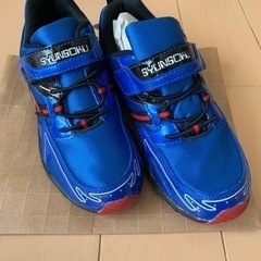 ⚫️子供用シューズ　21.5cm運動会には新品でカッコ良く