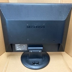 値下げしました！２０．１型！液晶モニター スクエア４：３　1600x1200対応　MITSUBISHI RDT201Lの画像