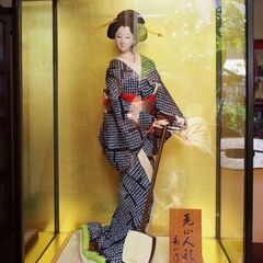 尾山人形差し上げます。