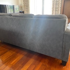 １年前にイエローボックスで10万円で購入した輸入家具。❣早いもの勝ち😉の画像