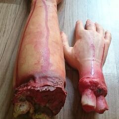 ハロウィーン用品(腕)男女(１つ１０００円)の画像