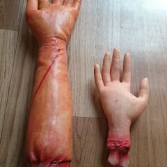 ハロウィーン用品(腕)男女(１つ１０００円)の画像