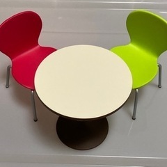 ぶちサンプル カフェテーブルの画像