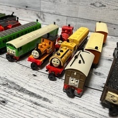 トーマス 電車 バス 新幹線 おもちゃ まとめの画像