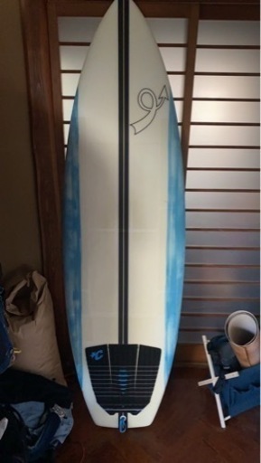 サーフボード　初級〜中級向き
