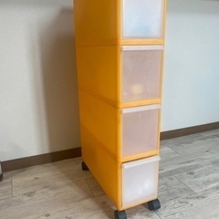 キッチン隙間収納の画像