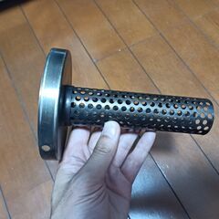 ステンレスの大径インナーサイレンサー。１１０φ、１１センチ！程度良！