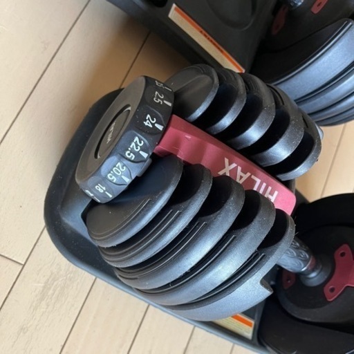 可変式ダンベル　Max 24kg x 2つ