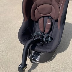 チャイルドシート【combi】
