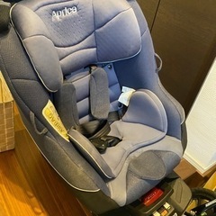 チャイルドシート　アップリカ　360度回転　ISOFIX対応の画像