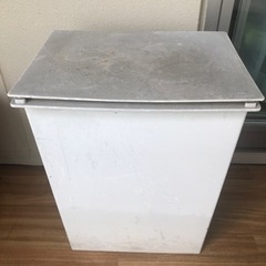 無印良品　ゴミ箱の画像