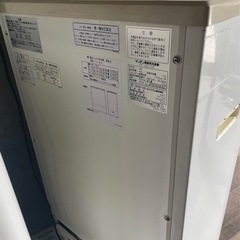 ※掲載本日まで！ 飲食店厨房機器　業務用　冷凍ストッカー&ガス台(作業台)の画像