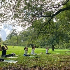秋の🍁五感で楽しむパークヨガ🧘‍♀️