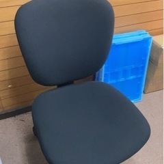【3個あります】オフィスチェアー　黒　美品