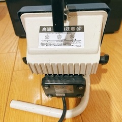 アースマン　防雨タイプミニ作業用　ハロゲン投光器の画像