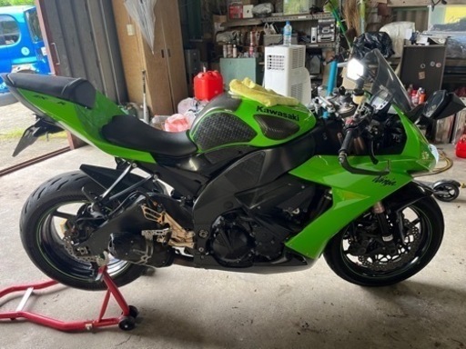 zx10r 08年式　マレーシア仕様