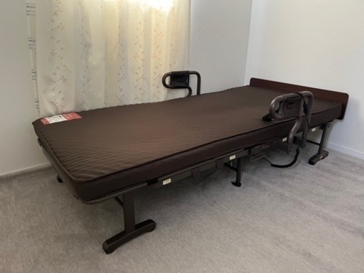 介護用　ベッド　折りたたみ　アテックス　収納式電動リクライニングベッド　AX-BE634N